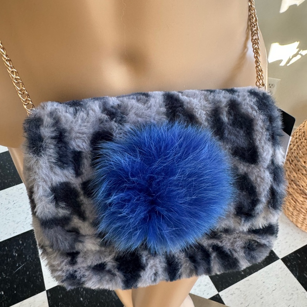 Area Star Faux Fur Crossbody NWT